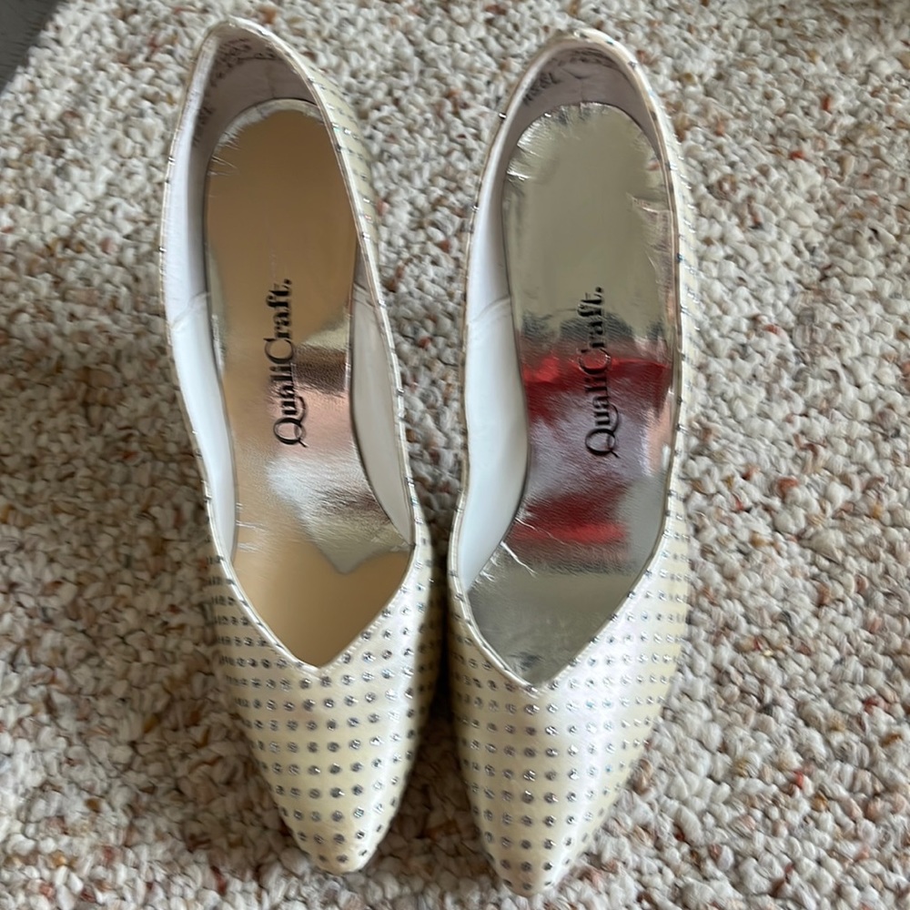 QualiCraft White 3 1/2 Inch Heels.